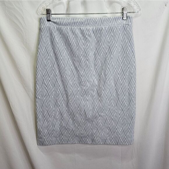 Banana Republic Blue Chevron Pencil Skirt Size 6 - Picture 1 of 11